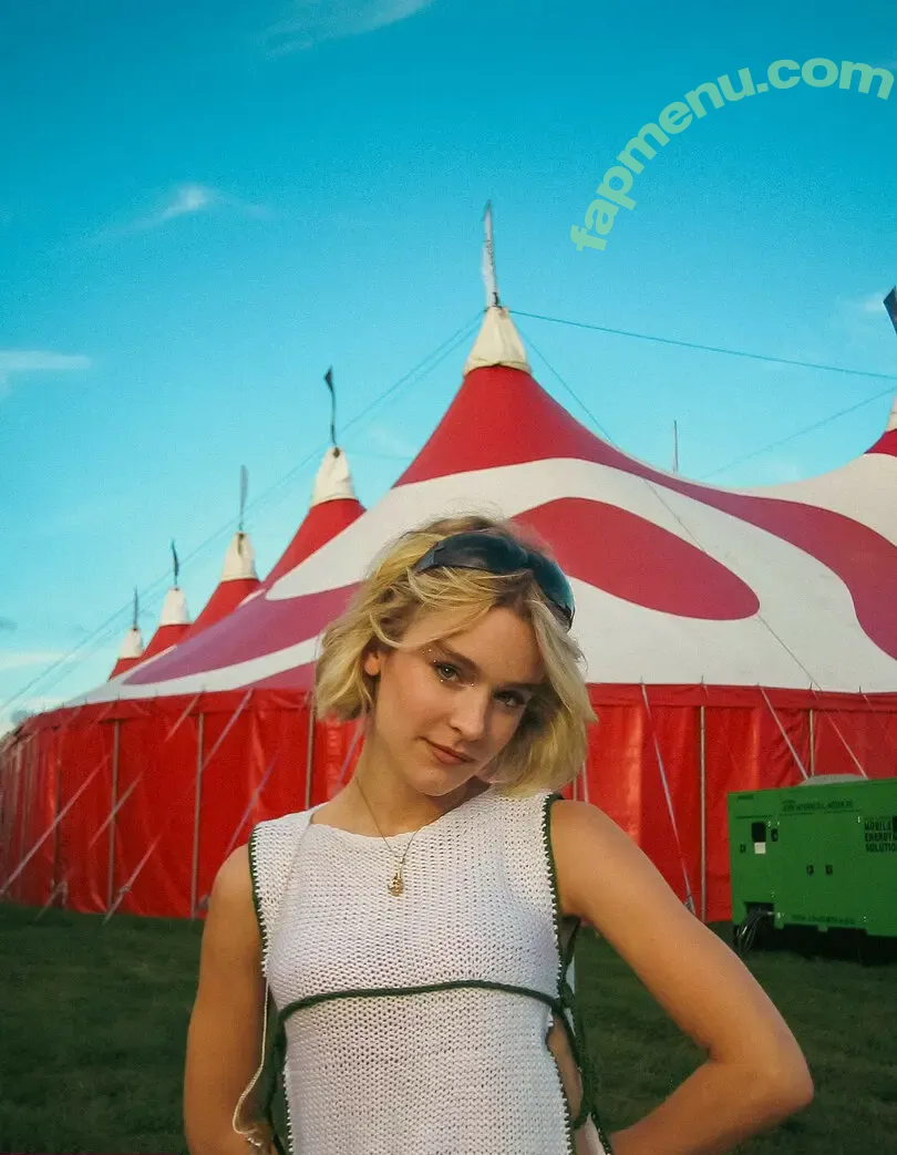 Pommelien Thijs nude photo #0818 (pommelienthijs / pommelinetilliere)