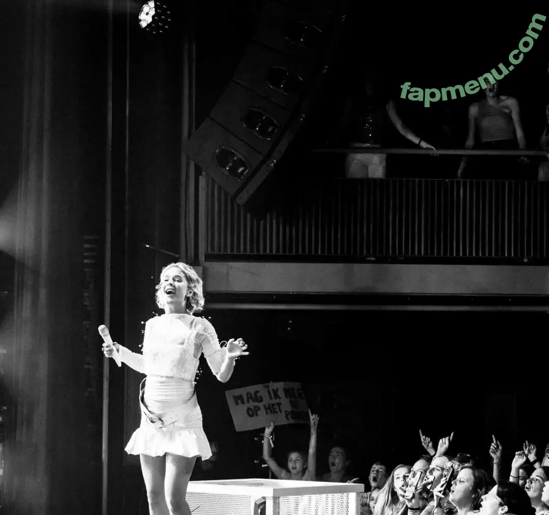 Pommelien Thijs nude photo #0834 (pommelienthijs / pommelinetilliere)