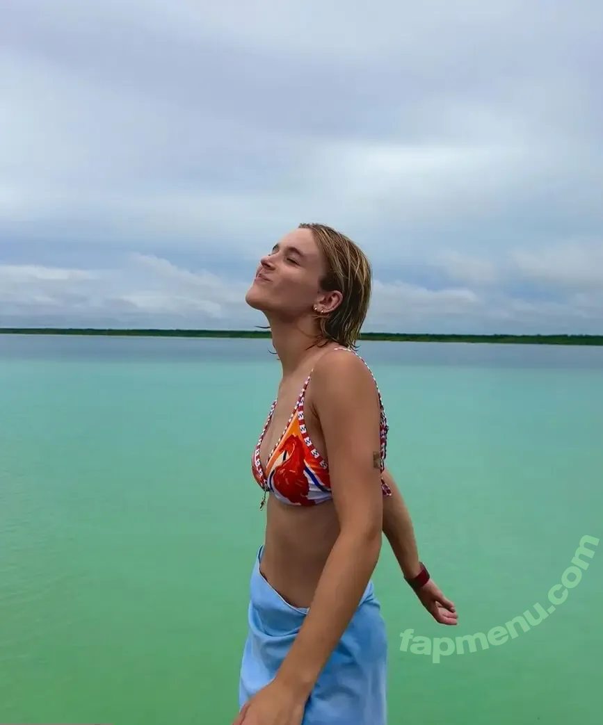 Pommelien Thijs nude photo #0852 (pommelienthijs / pommelinetilliere)