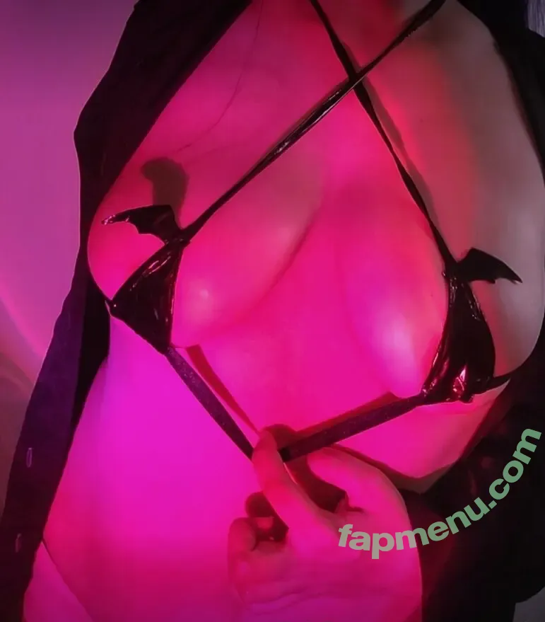 Poneycornio nude photo #0013 (poneycornioo)