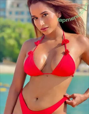 Pooja Bhalekar / PoojaBofficial / ipoojabhalekar nude photo #0152
