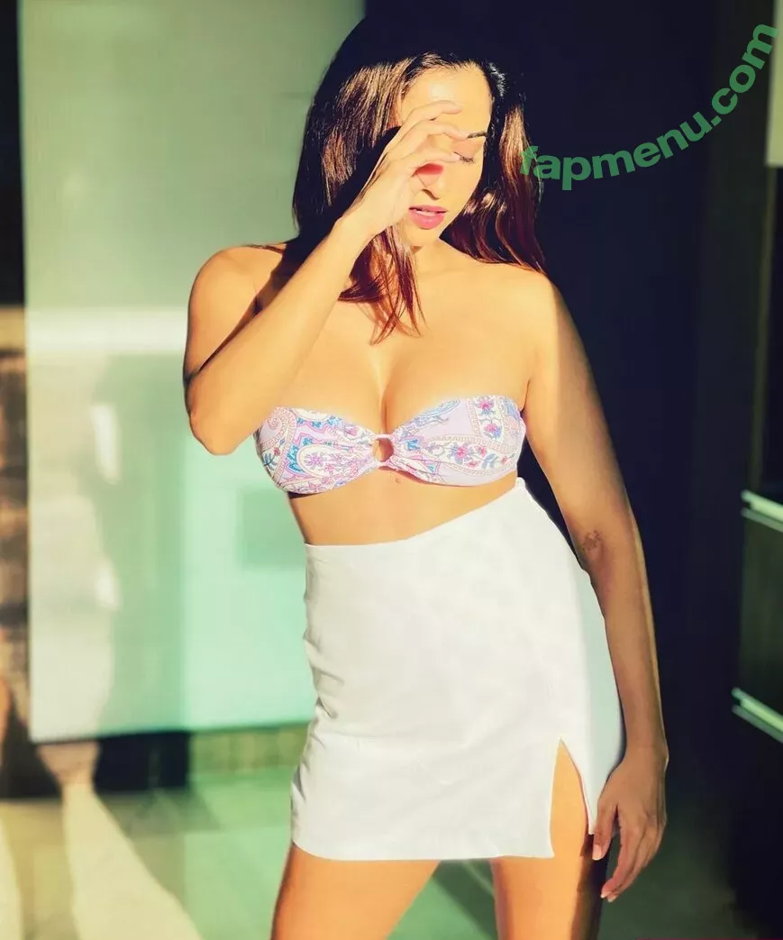 Pooja Bhalekar nude photo #0080 (PoojaBofficial / ipoojabhalekar)