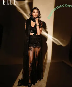 Pooja Hegde / hegdepooja nude photo #0082
