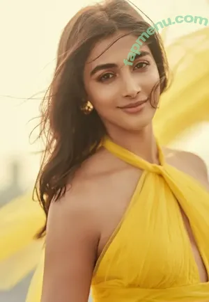 Pooja Hegde / hegdepooja nude photo #0084
