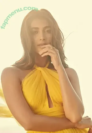 Pooja Hegde / hegdepooja nude photo #0089
