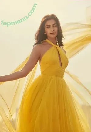 Pooja Hegde / hegdepooja nude photo #0093