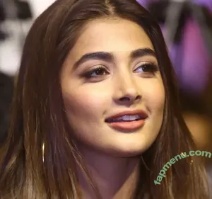 Pooja Hegde / hegdepooja nude photo #0117