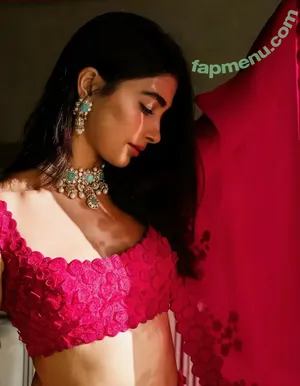 Pooja Hegde / hegdepooja nude photo #0128