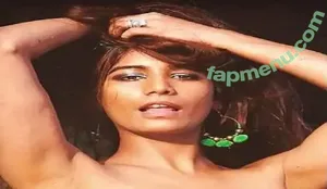 Poonam Pandey / Indian Goddess / iPoonampandey / poonampandeytv nude photo #0370