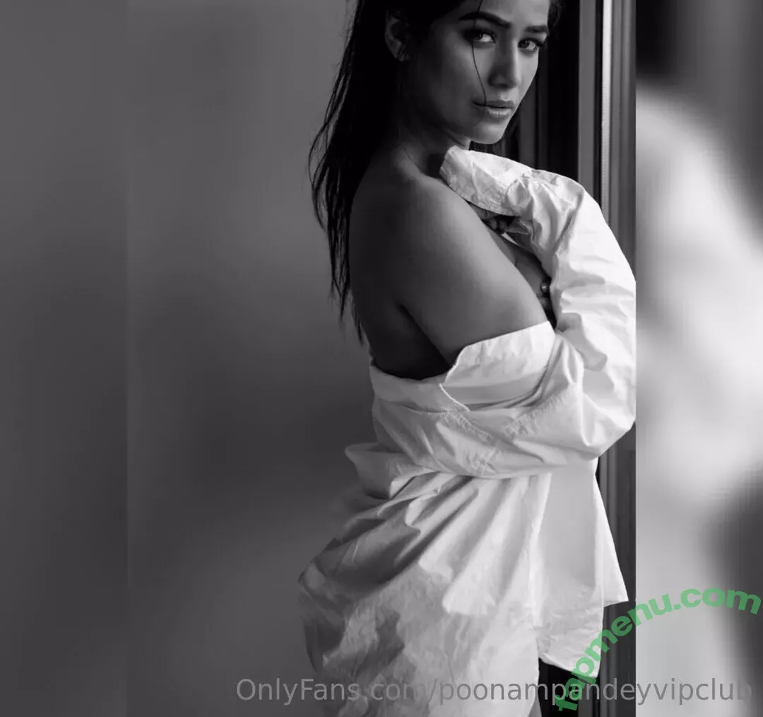 Poonam Pandey nude photo #0024 (Indian Goddess / iPoonampandey / poonampandeytv)