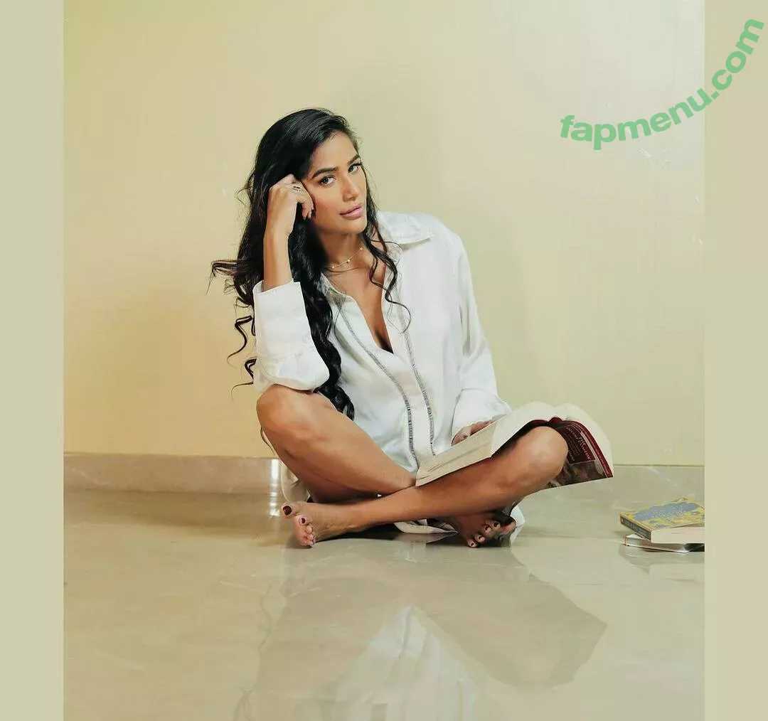 Poonam Pandey nude photo #0171 (Indian Goddess / iPoonampandey / poonampandeytv)