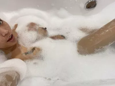 poopea / poopea.official nude photo #0099