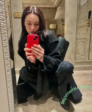 Poppy Corby Tuech / poppycorbytuech nude photo #0034