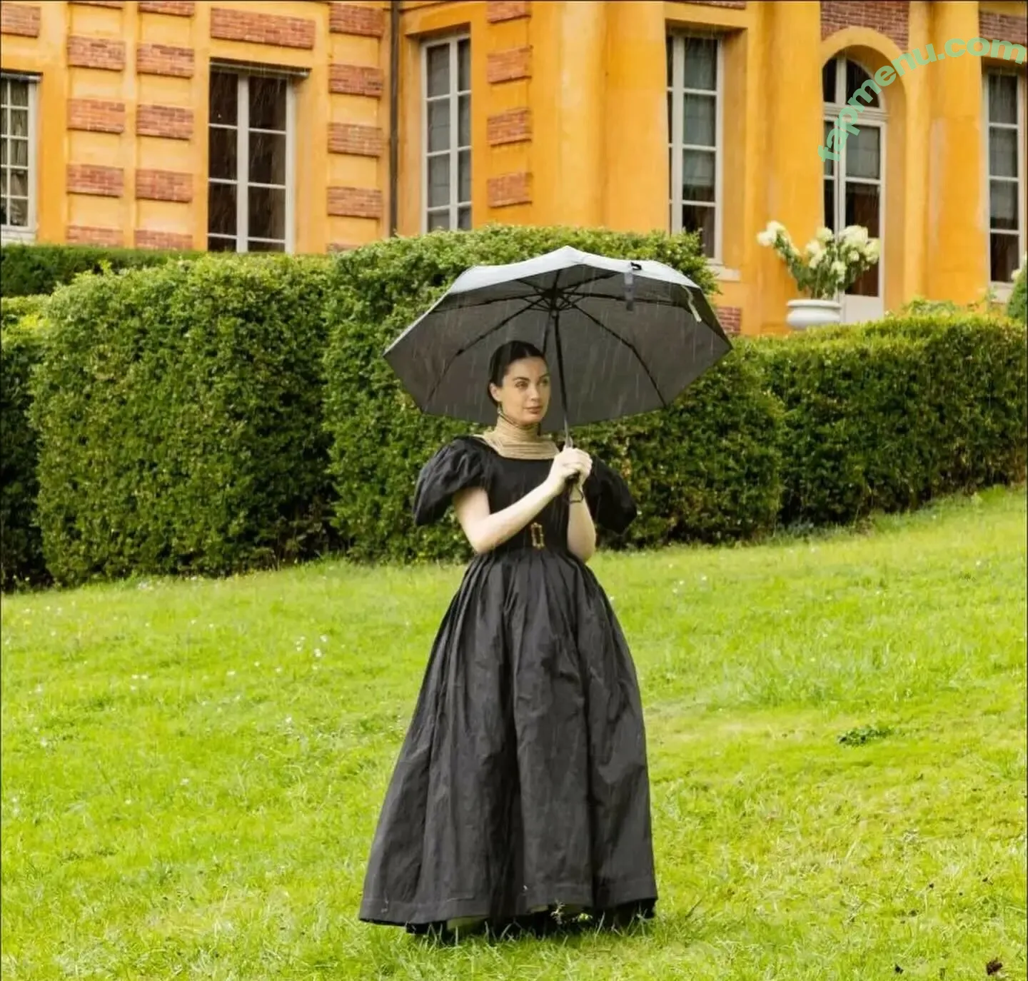 Poppy Corby Tuech nude photo #0031 (poppycorbytuech)