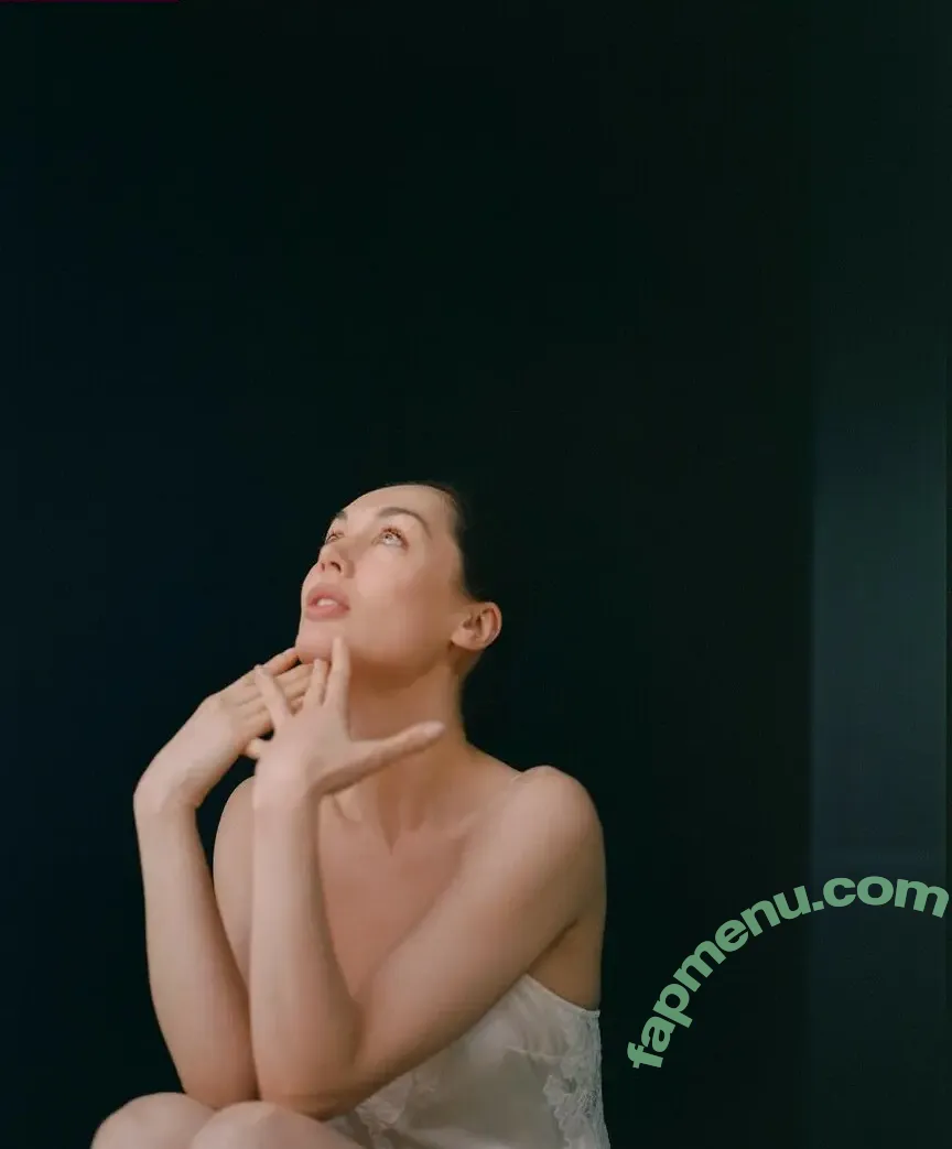 Poppy Corby Tuech nude photo #0032 (poppycorbytuech)