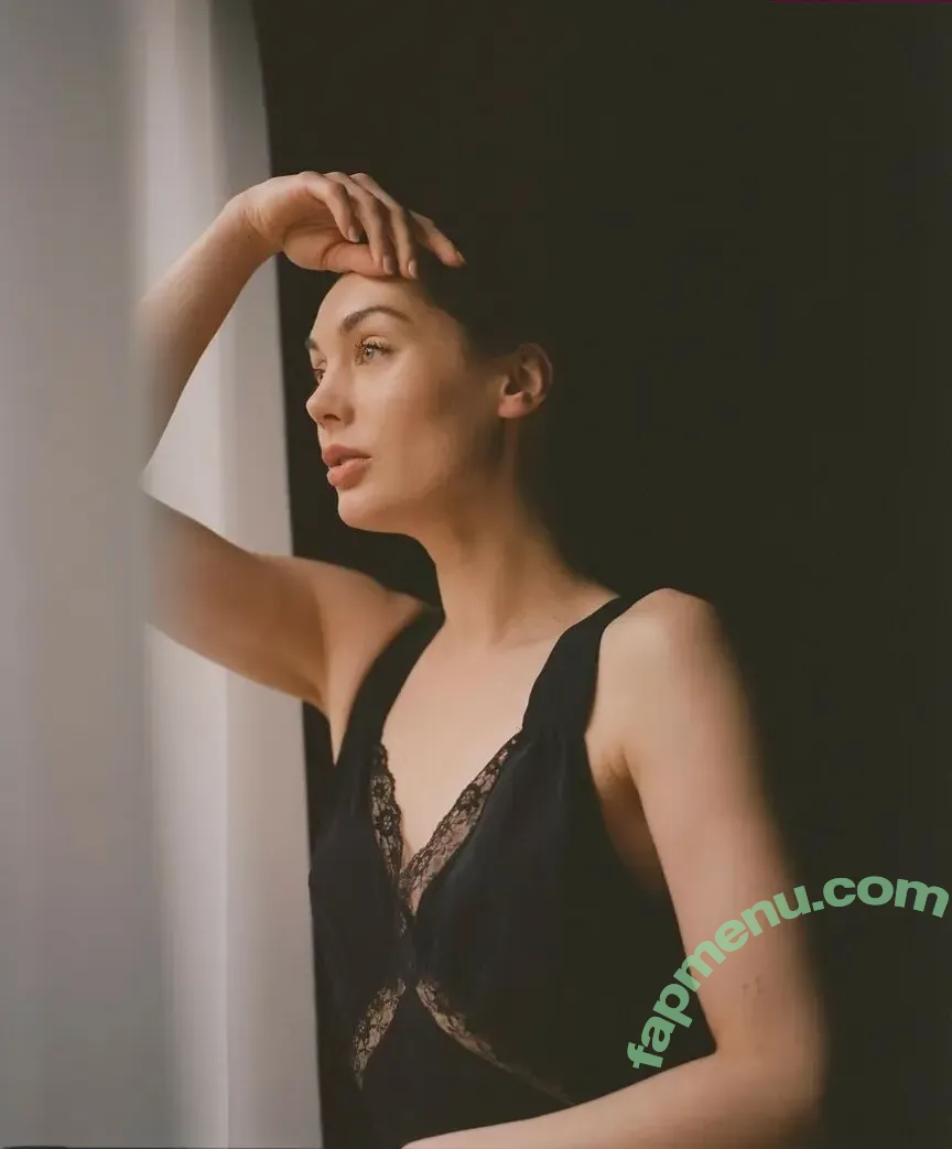 Poppy Corby Tuech nude photo #0035 (poppycorbytuech)