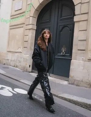 Poqssi nude photo #0083