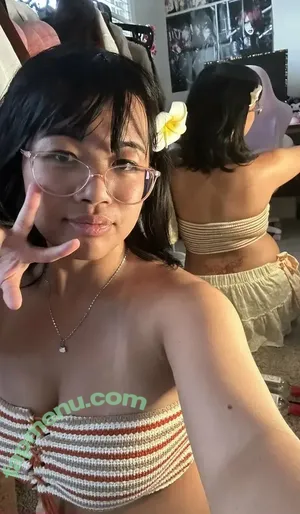 Porkbunnyxo / mociplumxo nude photo #0018