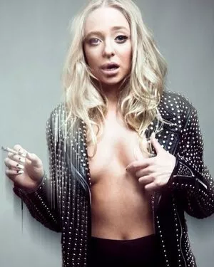 Portia Doubleday / portiadd nude photo #0009