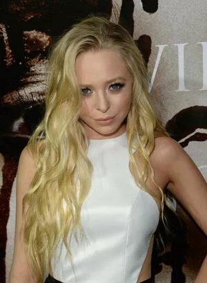 Portia Doubleday / portiadd nude photo #0049