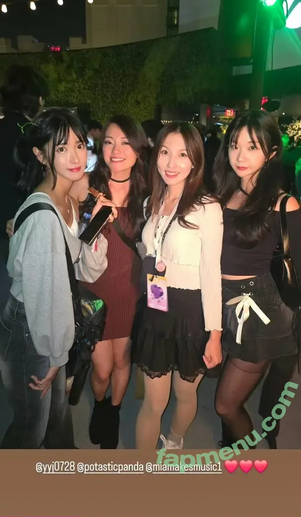 PotasticPanda nude photo #0081 (mmoxreview / mxrlovesfans)