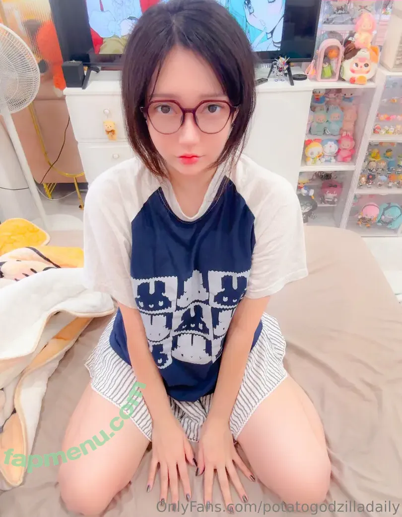 Potato Godzilla nude photo #0080 (potato_godzilla / potatogodzilla)