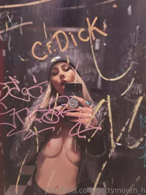 pottymouth_h / iampottymouth nude photo #0001