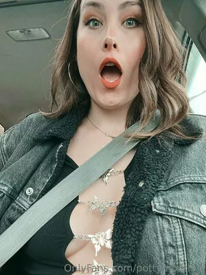 pottymouth_h / iampottymouth nude photo #0064