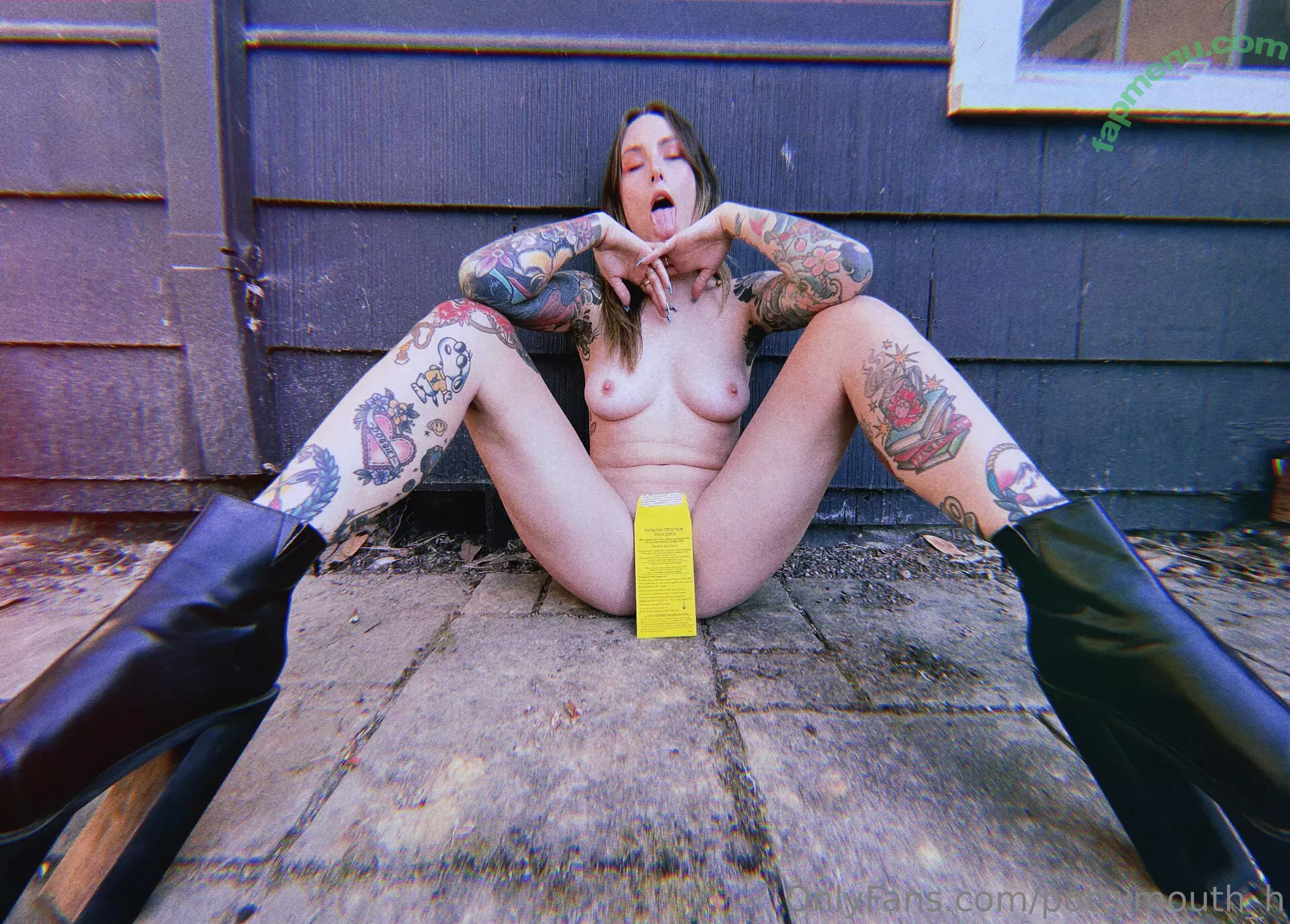 pottymouth_h nude photo #0024 (iampottymouth)