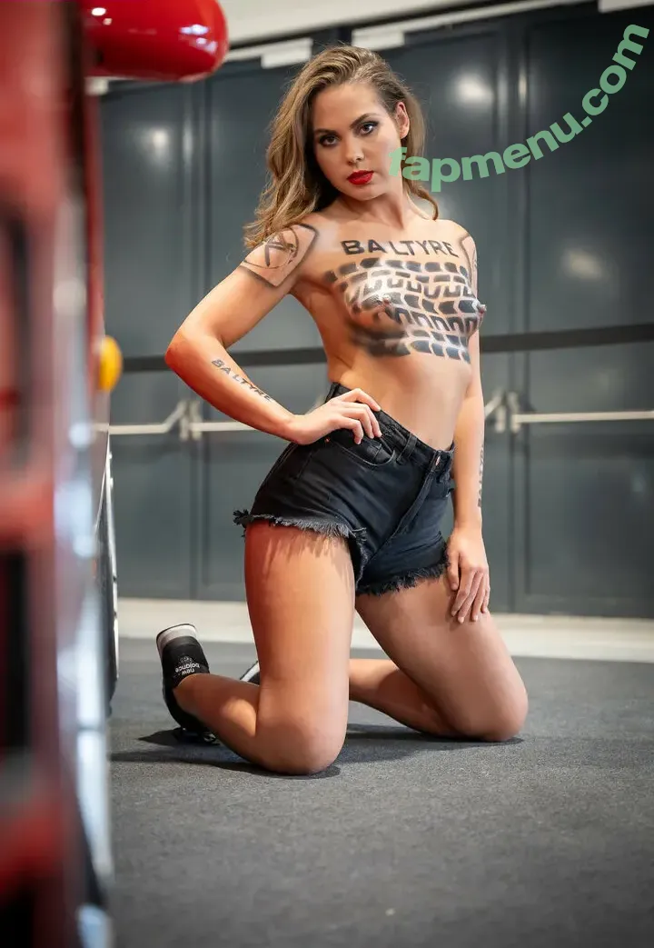 Potyo Dominika nude photo #0016 (Hannahpink0 / dianapotyok)