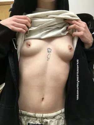 poutyangel / Pouty Angel / poutylil nude photo #0051