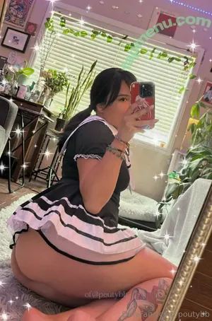 poutybb / missashleydaya nude photo #0001