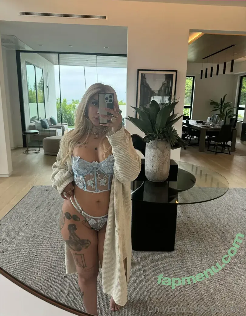 povlotti nude photo #0274 (allylotti)