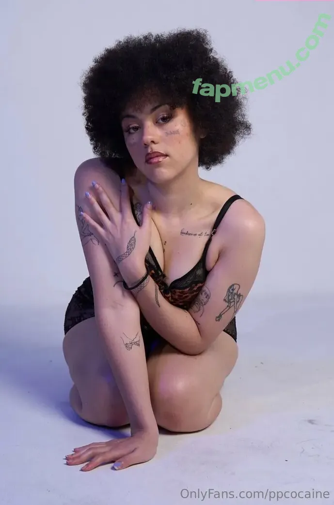 ppcocaine nude photo #0042 (Lilliane Catherine Diomi / ppcoca1ne / ppcocaine.ca)