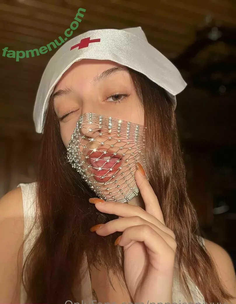pppoisonivyyy nude photo #0016 (spicelady10)