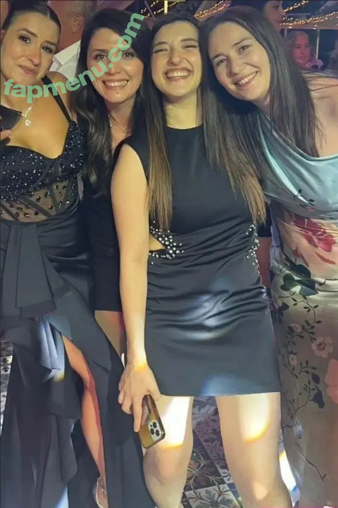 Pqueen nude photo #0007 (Turkish Streamer)