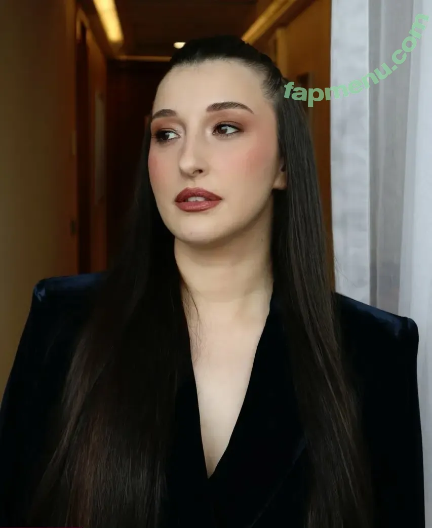Pqueen nude photo #0010 (Turkish Streamer)