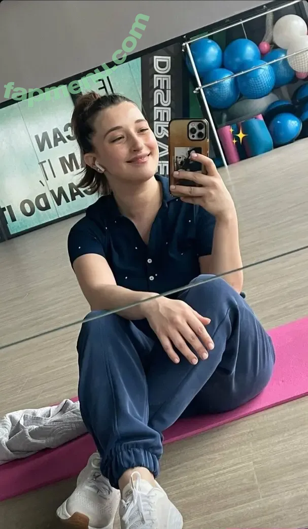 Pqueen nude photo #0012 (Turkish Streamer)