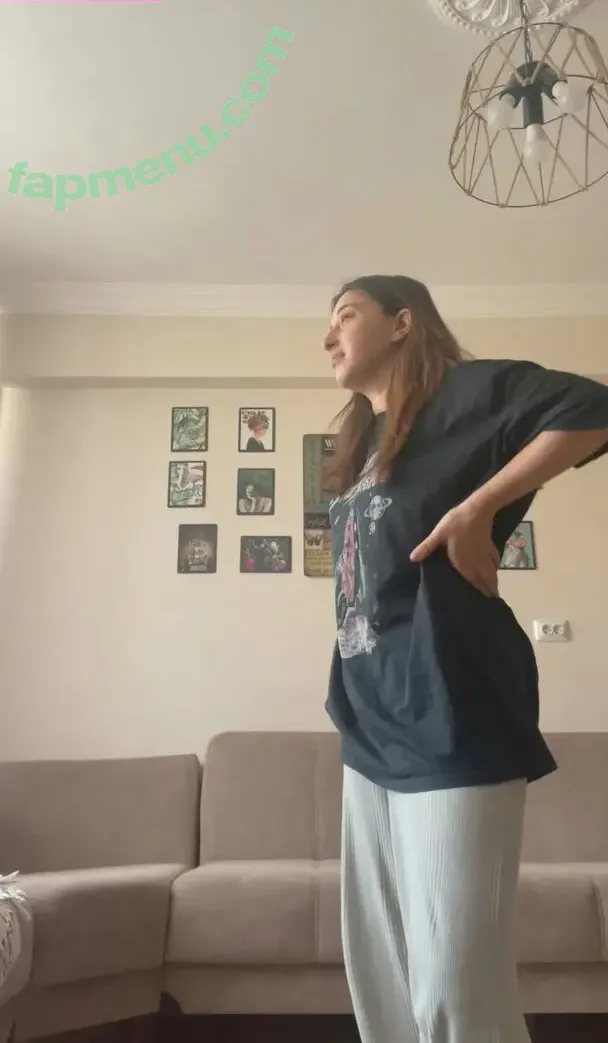 Pqueen nude photo #0016 (Turkish Streamer)