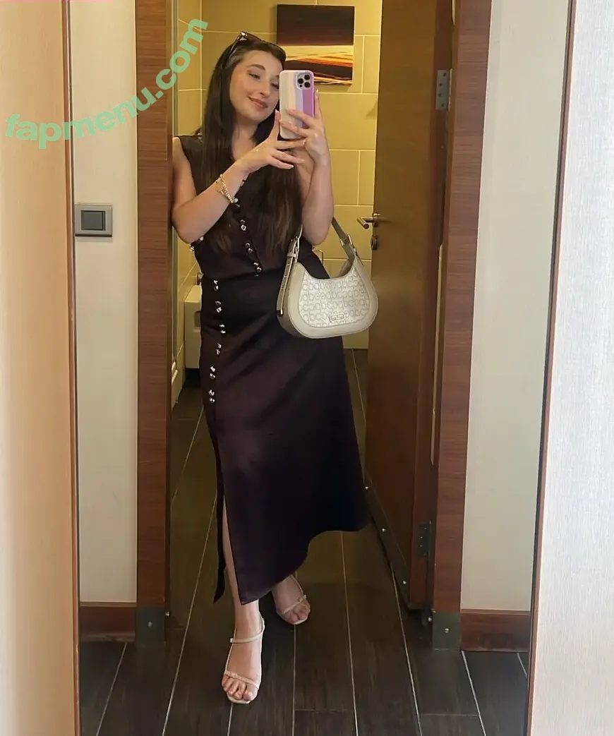 Pqueen nude photo #0018 (Turkish Streamer)