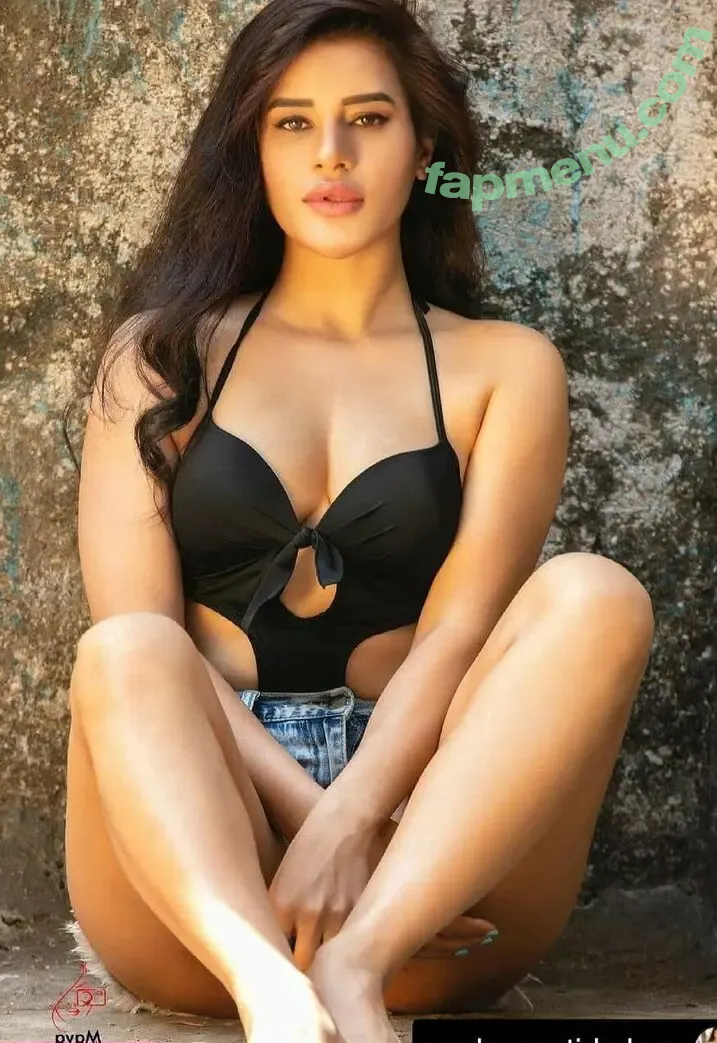 Prajakta Dusane nude photo #0093 (praju_starlet)