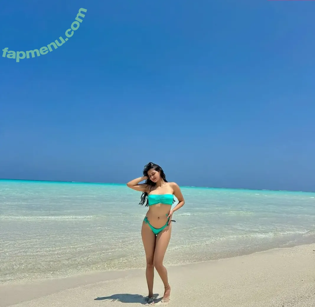 Prakriti Pavani nude photo #0014 (prakritipavani)