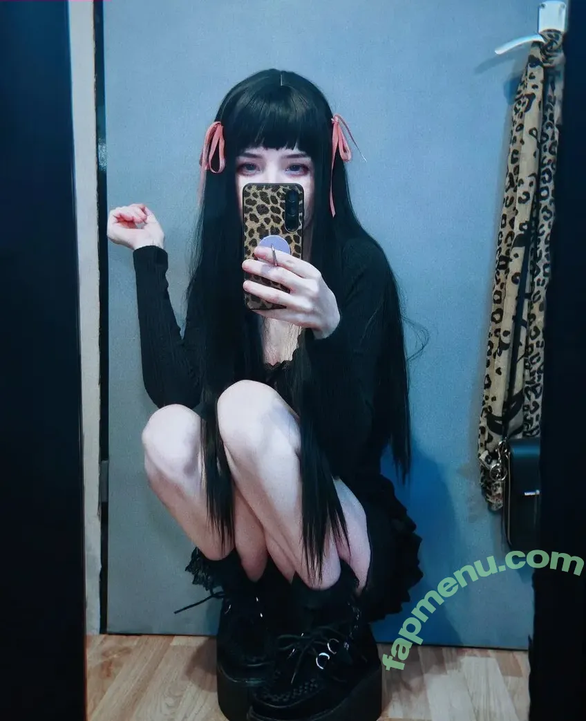 preachersmanicdaughter nude photo #0030 (preachersmanicdaughter)