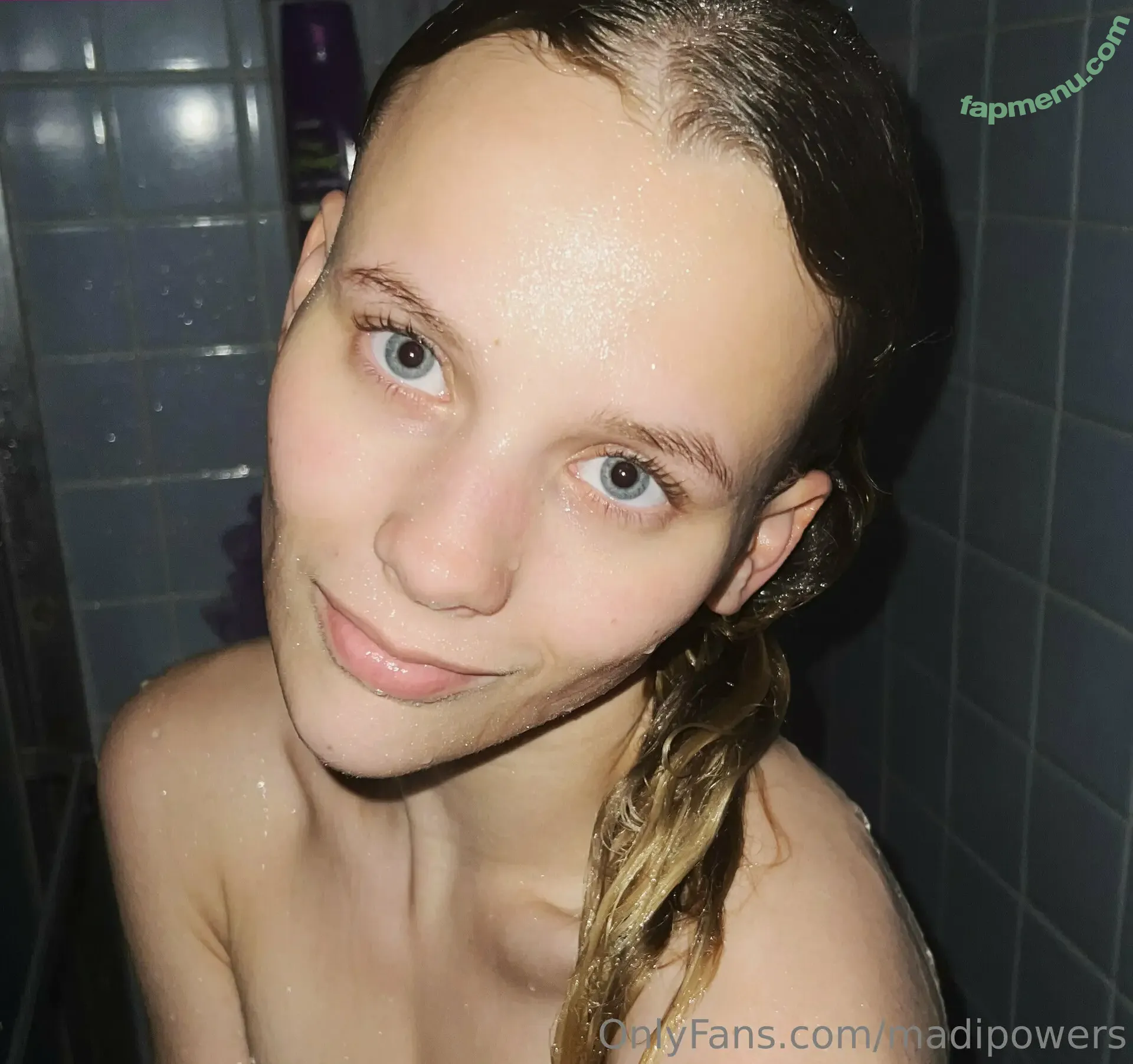 precious.goldiloxxx nude photo #0016 (goldiloxx__)