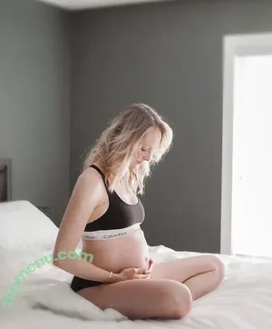 Pregnant Celebs / pregnant.celebrities nude photo #0186