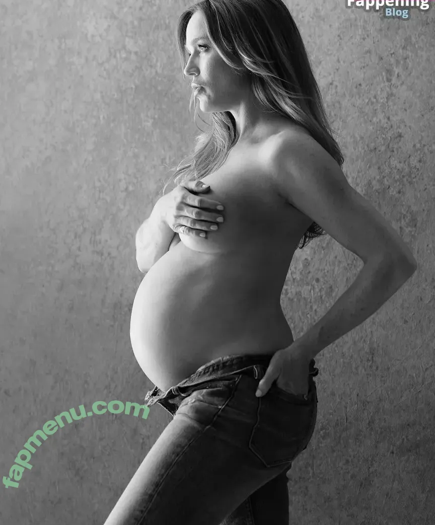 Pregnant Celebs nude photo #0013 (pregnant.celebrities)