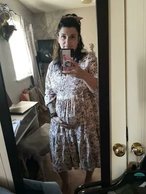 pregnantmamamsalicefury / MsAliceFury nude photo #0013