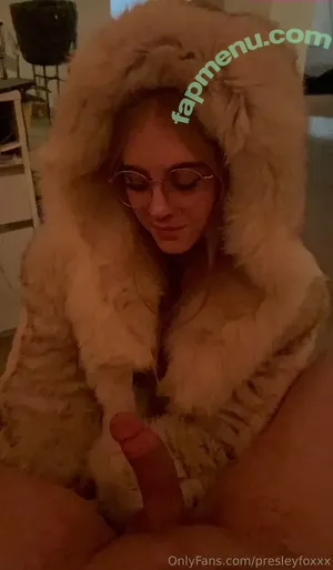 presleyfoxxx / presleyyfoxx nude photo #0061