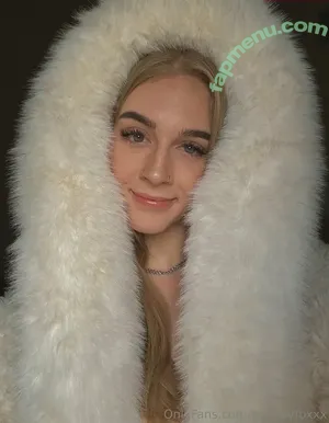 presleyfoxxx / presleyyfoxx nude photo #0072