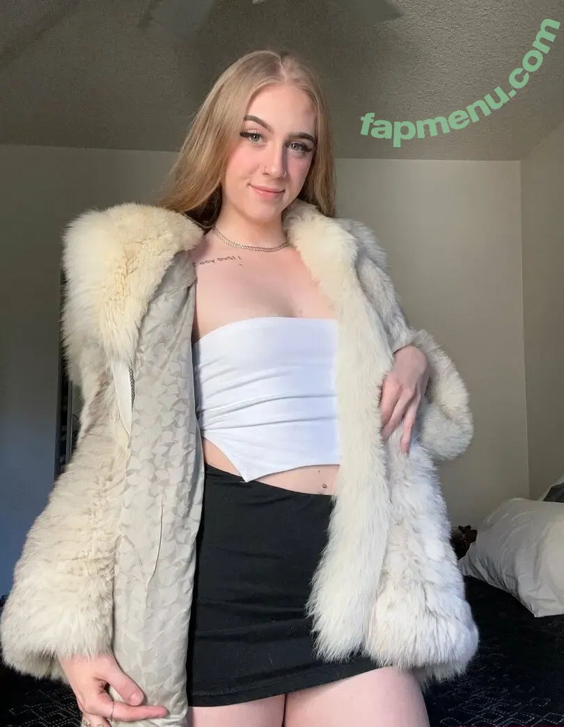 presleyfoxxx nude photo #0064 (presleyyfoxx)